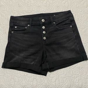 American Eagle - Black Shorts